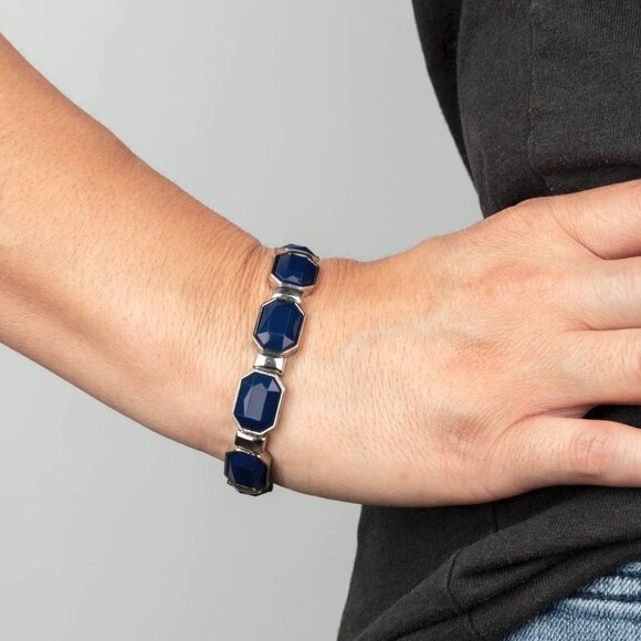 Paparazzi Jewelry Accessories - Fashion Fable - Blue Bracelet - Vintage - Picture 3 of 4